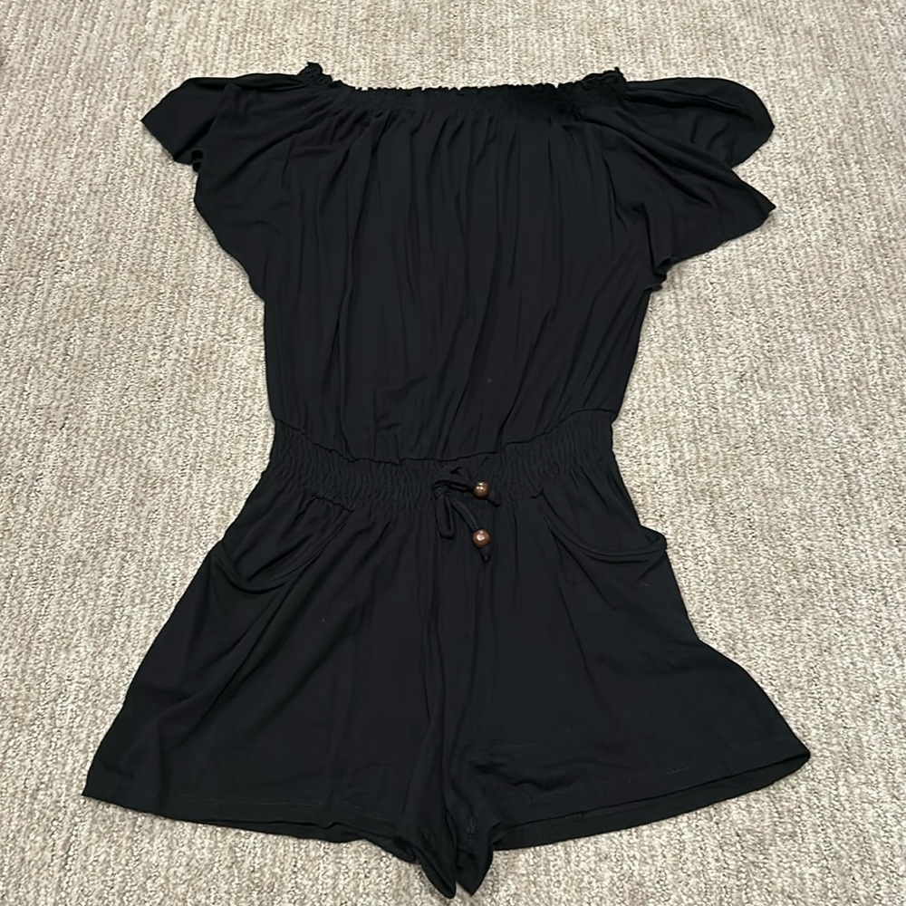 Romper/loungewear, size small, never worn